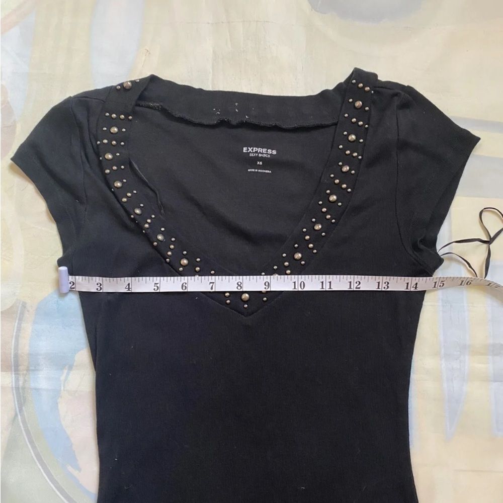 Express Sexy Basics Black W/ Studded Trim Cap Sleeve V-Neck Top Women Size XS - Picture 4 of 9
